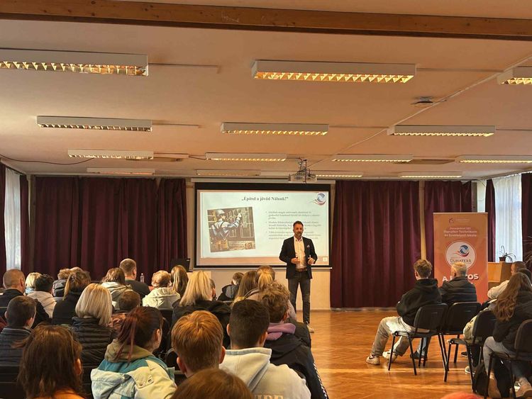 Nyitott Nap volt a Dunaferr Iskolában!