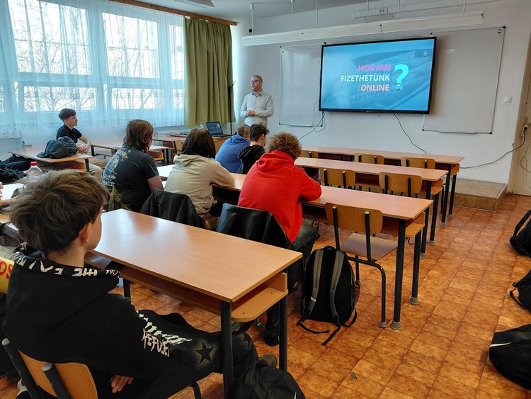 Pénzügyi tudatosság hete a Dunaferrben – PÉNZ7