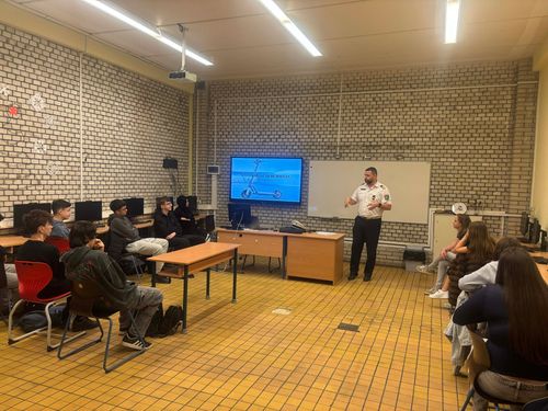 Figyelem a közlekedésben! – Hasznos előadás iskolánkban